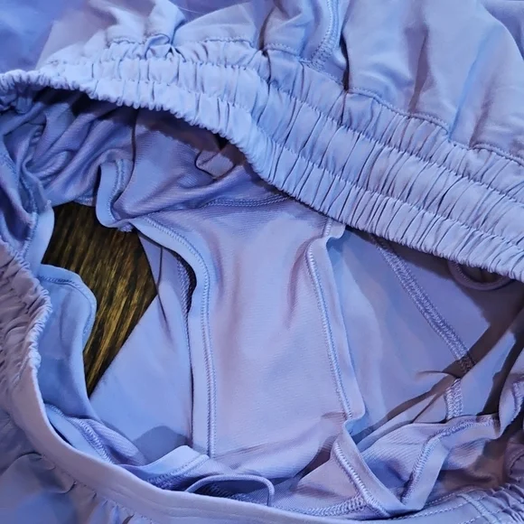 Lululemon Hotty Hot Lined Shorts 2.5" - Picture 4 of 7